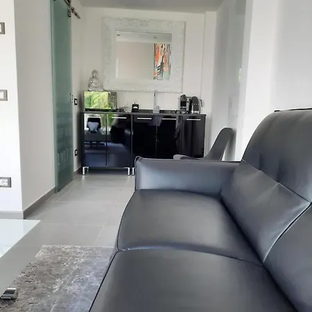 Πανσιόν Palms Luxury